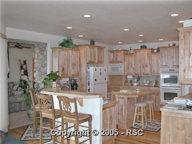 6853 Forestgate Road Colorado Springs, CO 80908 - Photo 5 of 16 Gallery Image 5