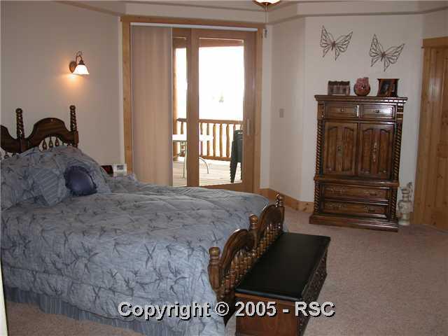 6853 Forestgate Road Colorado Springs, CO 80908 - Photo 7 of 16 Gallery Image 7