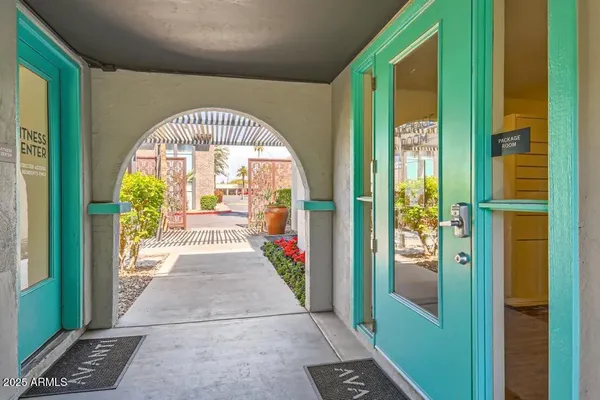 $880 | 1645 East Thomas Road, Unit STC, Phoenix, AZ 85016
