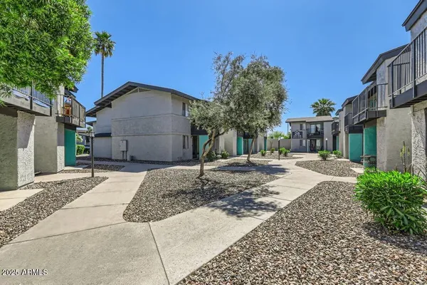 $880 | 1645 East Thomas Road, Unit STC, Phoenix, AZ 85016