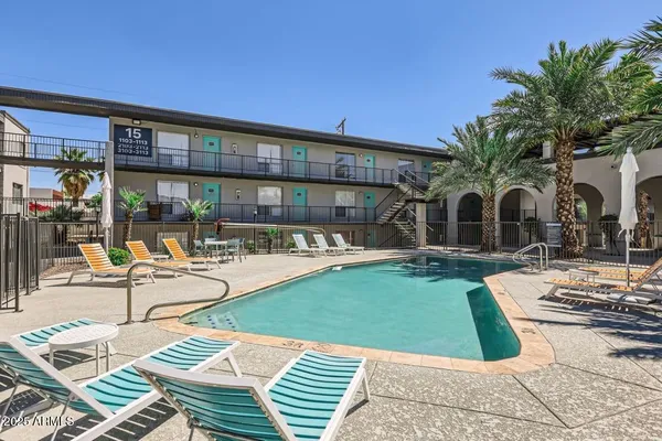 $880 | 1645 East Thomas Road, Unit STC, Phoenix, AZ 85016