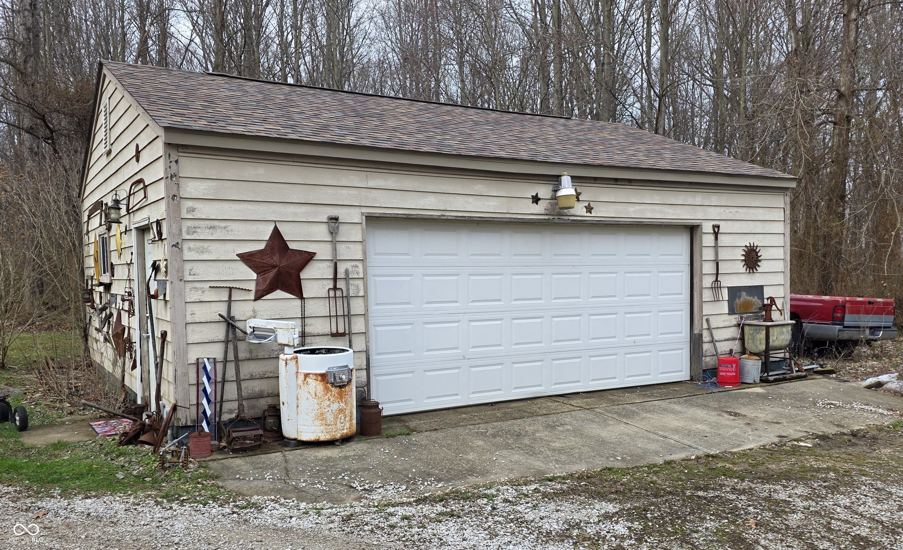964 Rabbit Run Martinsville, IN 46151 - Photo 7 of 19