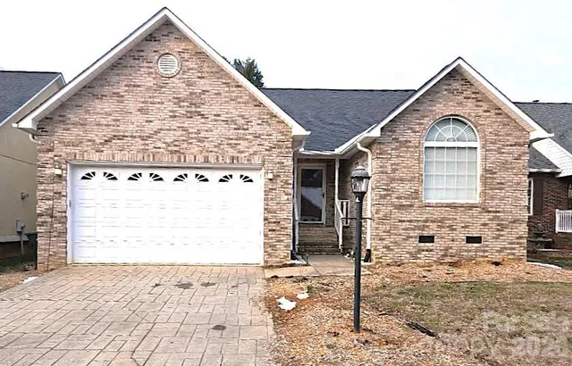 $340,000 | 151 Birkdale Drive, Unit 18, Salisbury, NC 28144