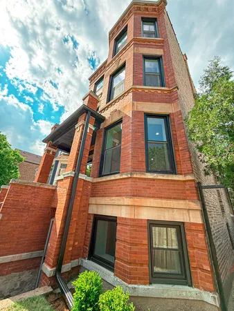 $1,399,997 | 3608 West Wolfram Street, Chicago, IL 60618