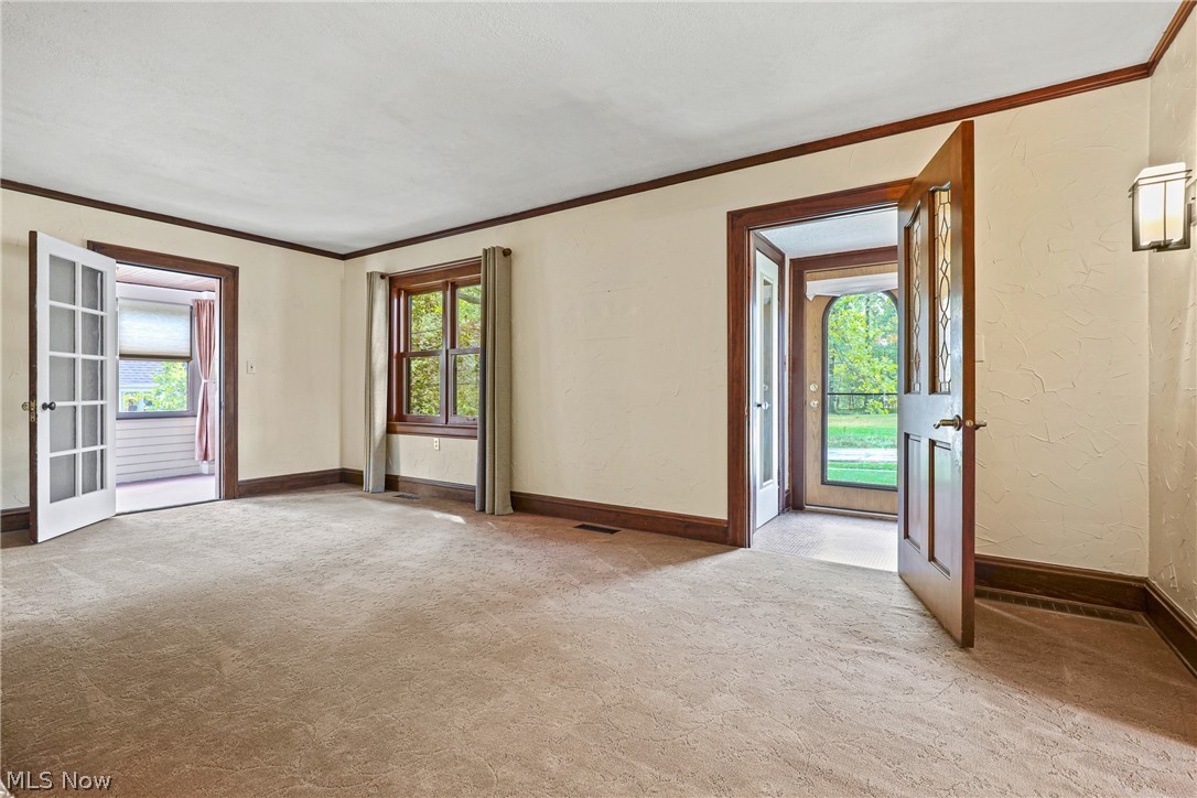 634 Grayton Road Berea, OH 44017 - Photo 5 of 27 Gallery Image 5