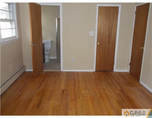 4 Wren Court Edison, NJ 08820 - Photo 12 of 16 a view of a bathroom