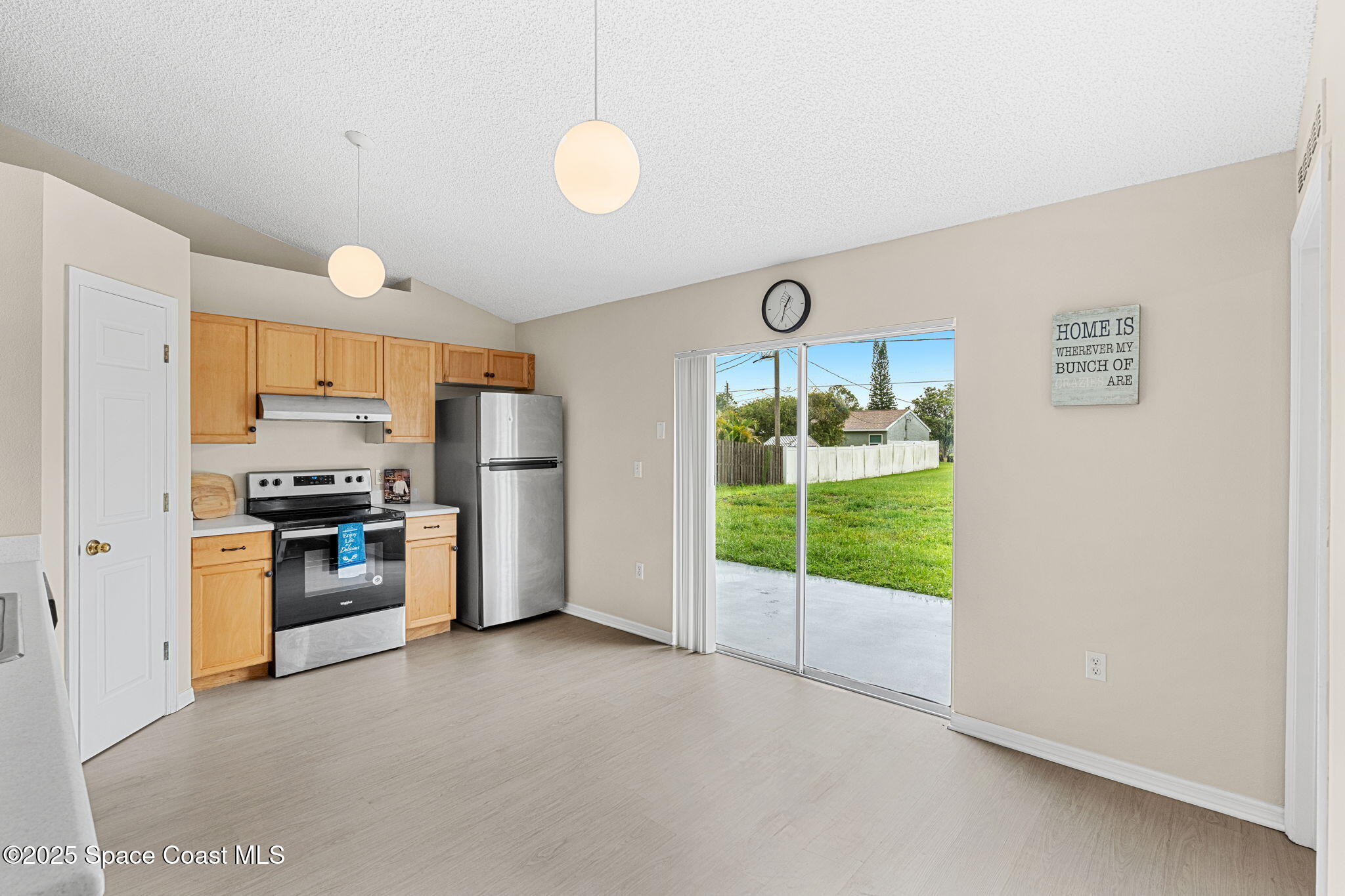 1518 Reed Street Northwest Palm Bay, FL 32907 - Photo 8 of 27 10-web-or-mls-DSC00012-HDR