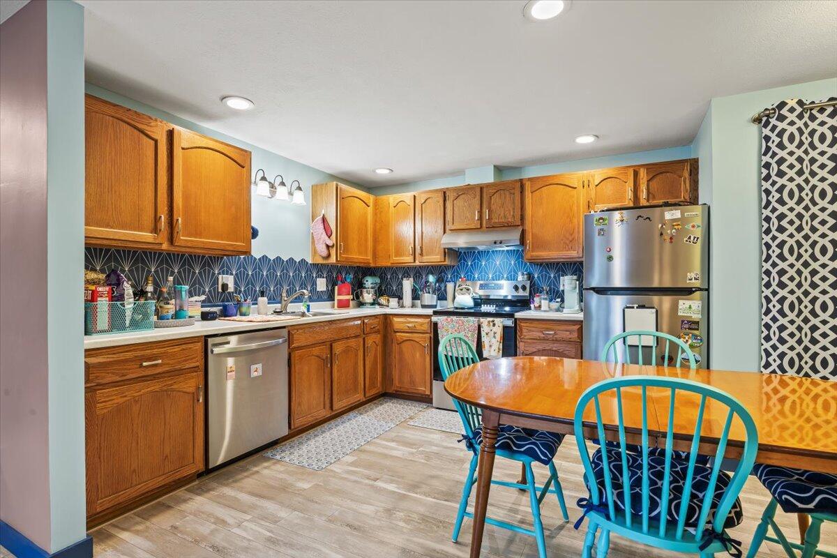 39 Smithwheel Road, Unit 34 Old Orchard Beach, ME 04064 - Photo 11 of 30 Kitchen