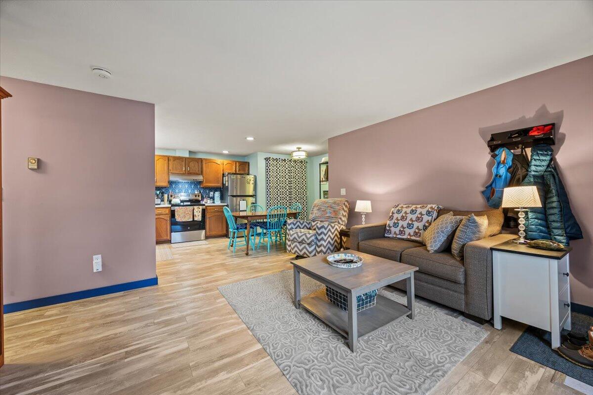 39 Smithwheel Road, Unit 34 Old Orchard Beach, ME 04064 - Photo 5 of 30 Living room