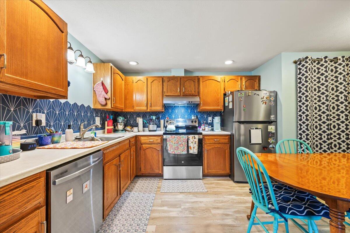 39 Smithwheel Road, Unit 34 Old Orchard Beach, ME 04064 - Photo 10 of 30 Kitchen