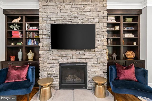 $1,885,000 | 7915 Washington Avenue, Alexandria, VA 22308