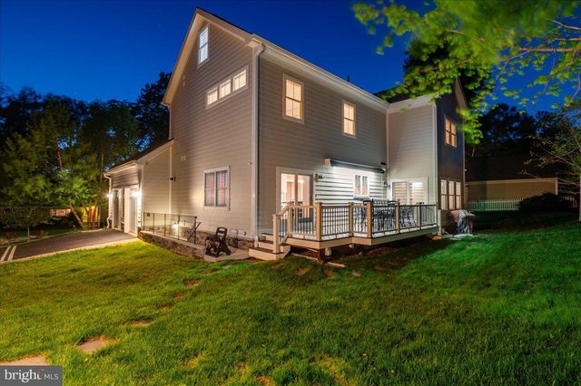 $1,885,000 | 7915 Washington Avenue, Alexandria, VA 22308