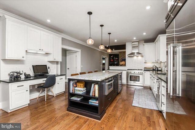 $1,885,000 | 7915 Washington Avenue, Alexandria, VA 22308