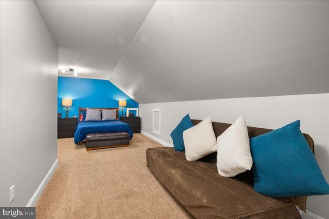 $1,885,000 | 7915 Washington Avenue, Alexandria, VA 22308