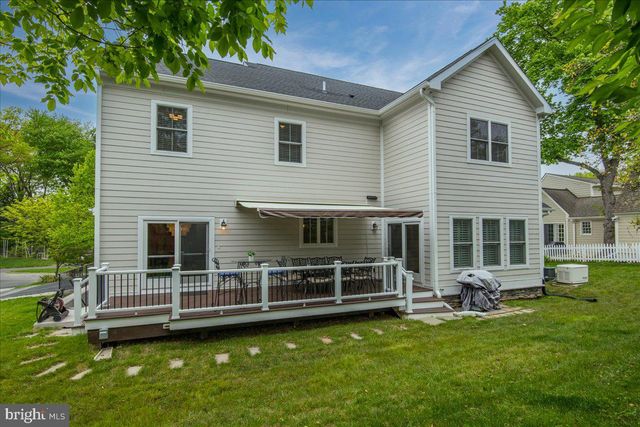 $1,885,000 | 7915 Washington Avenue, Alexandria, VA 22308