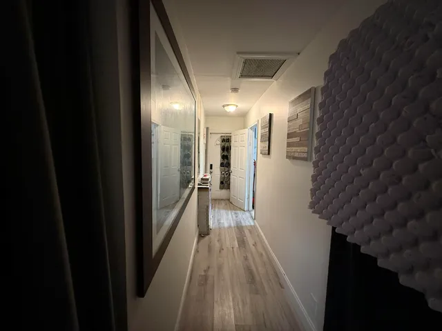 $895,900 | 1613 Sherwood Avenue, Mangonia Park, FL 33407