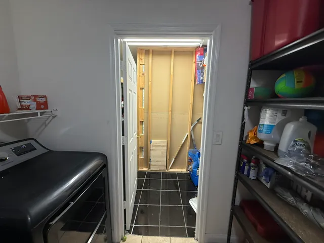 $895,900 | 1613 Sherwood Avenue, Mangonia Park, FL 33407