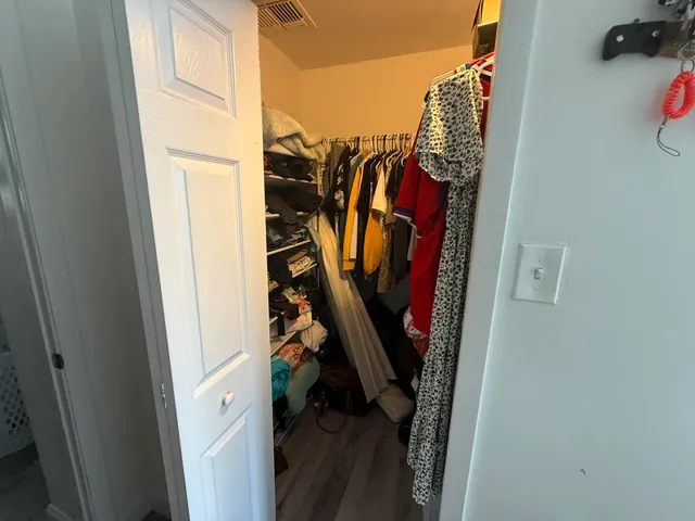 $895,900 | 1613 Sherwood Avenue, Mangonia Park, FL 33407