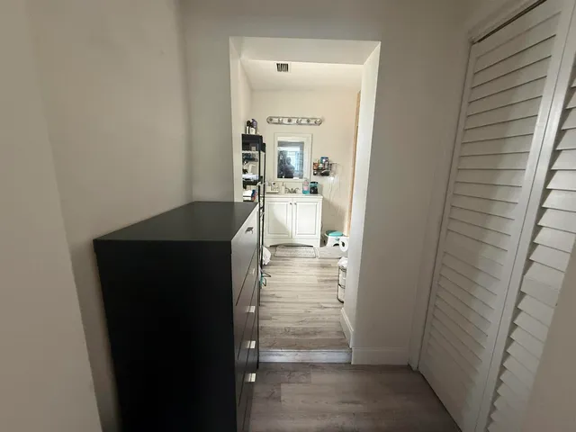 $895,900 | 1613 Sherwood Avenue, Mangonia Park, FL 33407