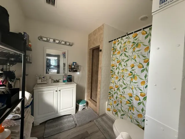 $895,900 | 1613 Sherwood Avenue, Mangonia Park, FL 33407