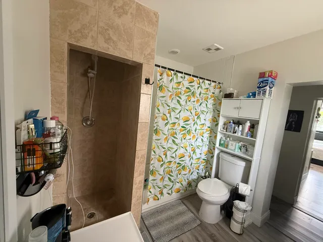 $895,900 | 1613 Sherwood Avenue, Mangonia Park, FL 33407