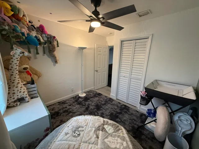 $895,900 | 1613 Sherwood Avenue, Mangonia Park, FL 33407