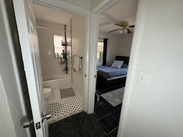 $895,900 | 1613 Sherwood Avenue, Mangonia Park, FL 33407