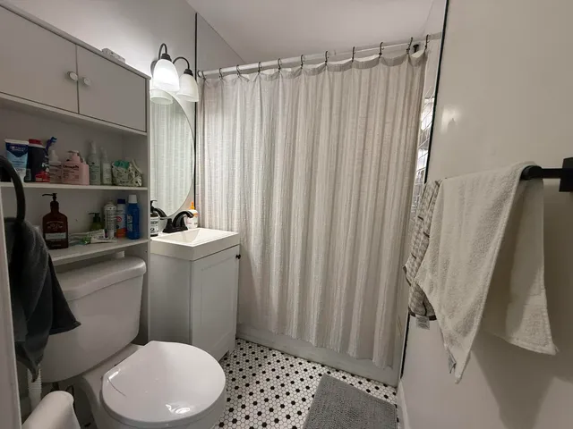 $895,900 | 1613 Sherwood Avenue, Mangonia Park, FL 33407