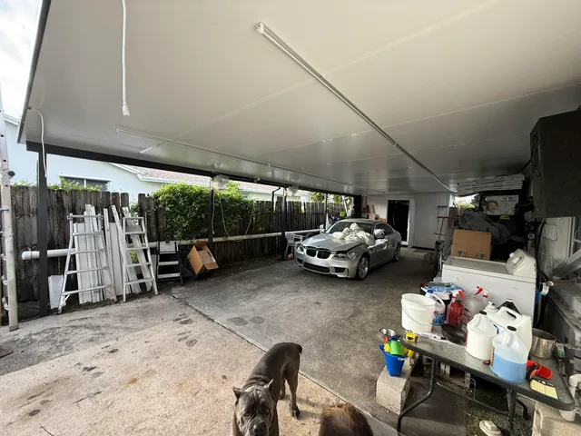 $895,900 | 1613 Sherwood Avenue, Mangonia Park, FL 33407