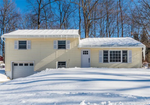 $409,900 | 53 Westwood Drive, Newburgh, NY 12550