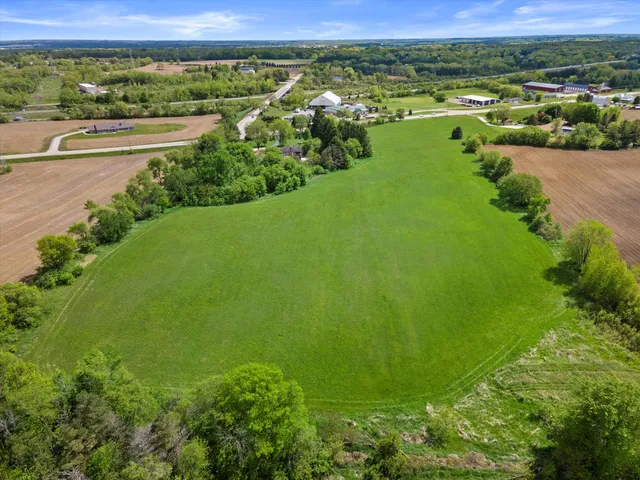 $1,250,000 | S64W22000 National Avenue, Waukesha, WI 53189