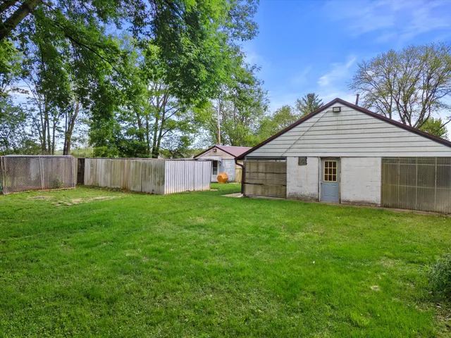 $1,250,000 | S64W22000 National Avenue, Waukesha, WI 53189