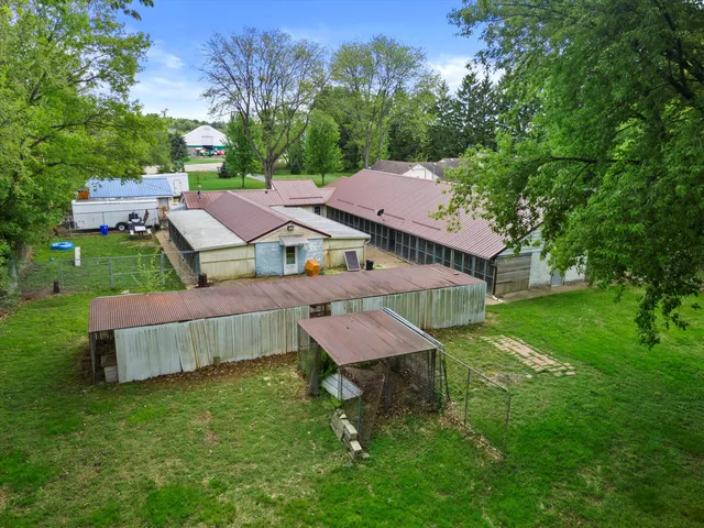 $1,250,000 | S64W22000 National Avenue, Waukesha, WI 53189