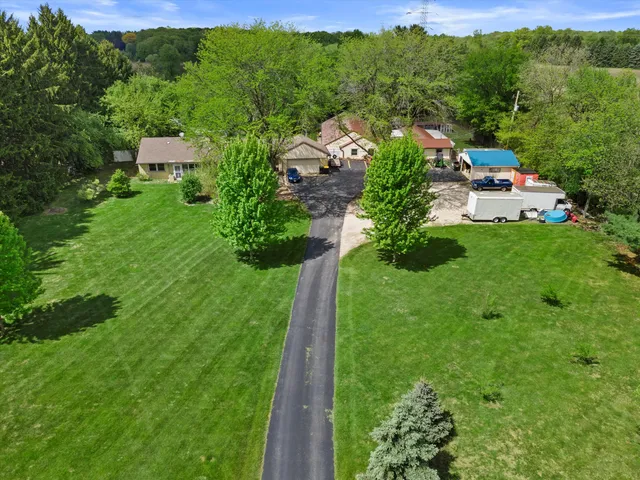 $1,250,000 | S64W22000 National Avenue, Waukesha, WI 53189