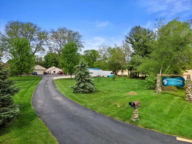 $1,250,000 | S64W22000 National Avenue, Waukesha, WI 53189