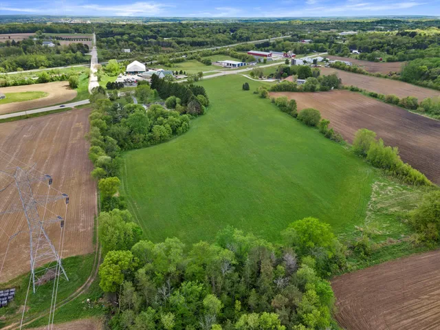 $1,250,000 | S64W22000 National Avenue, Waukesha, WI 53189