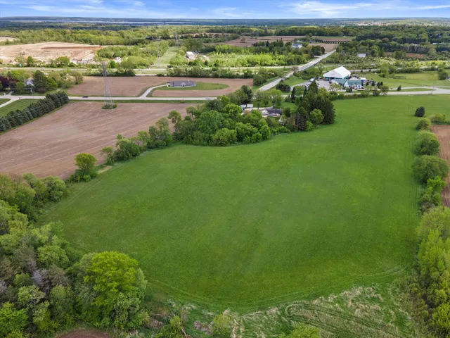 $1,250,000 | S64W22000 National Avenue, Waukesha, WI 53189