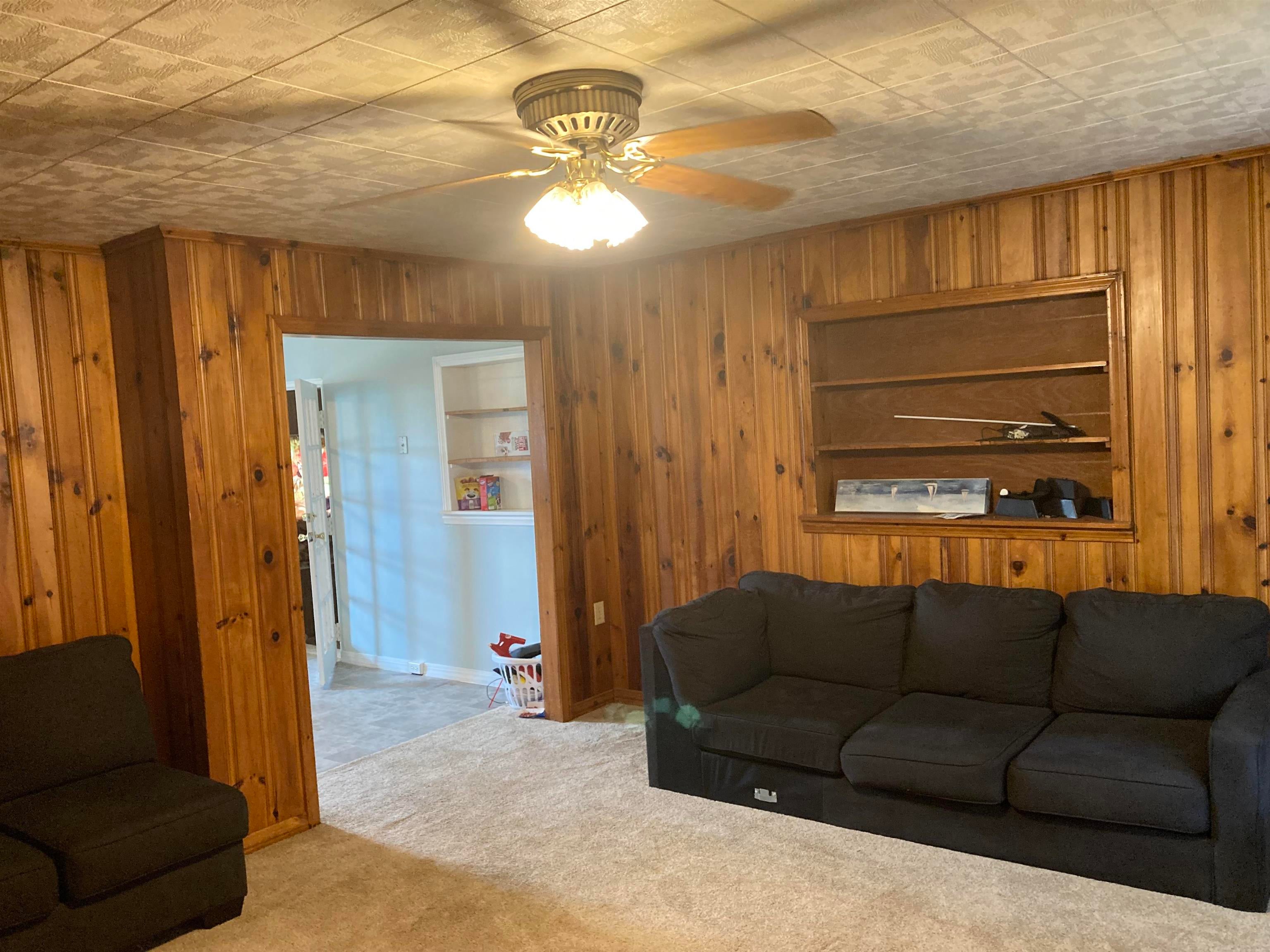 1228 River Road Milton, WV 25541 - Photo 3 of 12 Gallery Image 3