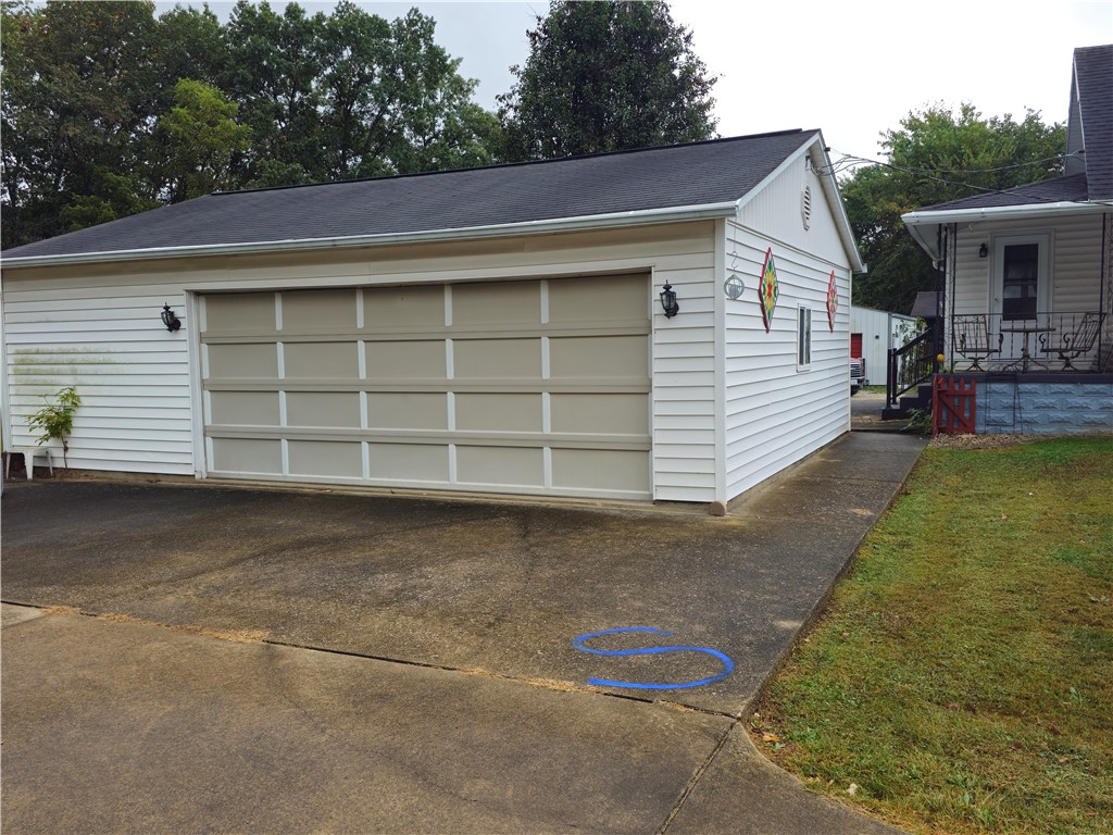 404 North Delaware Street Greenup, IL 62428 - Photo 4 of 30