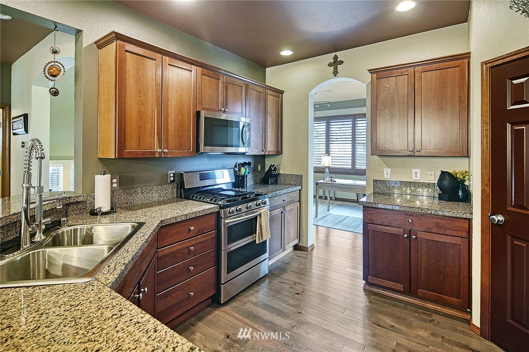 20128 85th Avenue Northeast Bothell, WA 98011 - Photo 12 of 32 Gallery Image 12