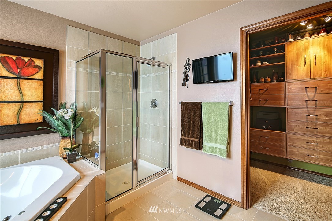 20128 85th Avenue Northeast Bothell, WA 98011 - Photo 20 of 32 Gallery Image 20