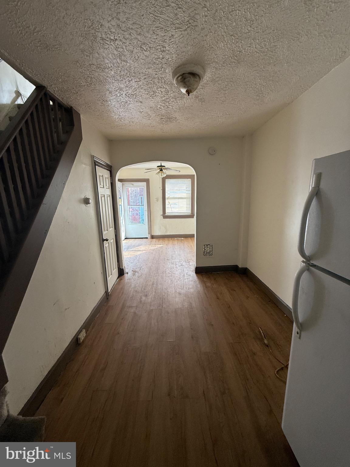 446 Spring Garden Street Reading, PA 19602 - Photo 3 of 9 Spacious entryway with natural light.