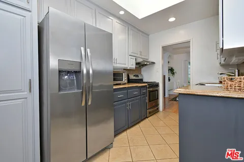 $1,250,000 | 5460 Noble Avenue, Sherman Oaks, CA 91411