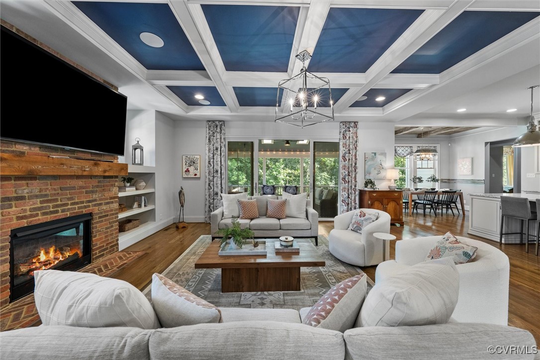 1931 Muswell Court Midlothian, VA 23112 - Photo 12 of 50 Family Room w/ sliders to Screen Porch