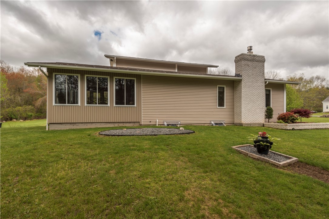 136 Burnt Hill Road Scituate, RI 02831 - Photo 8 of 36