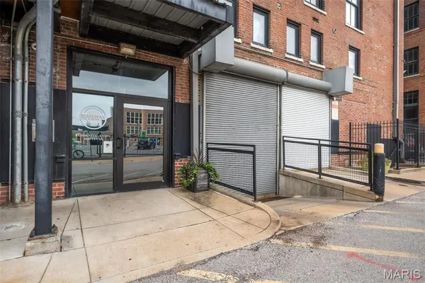 $180,000 | 1619 Washington Avenue, Unit 204, St. Louis, MO 63103
