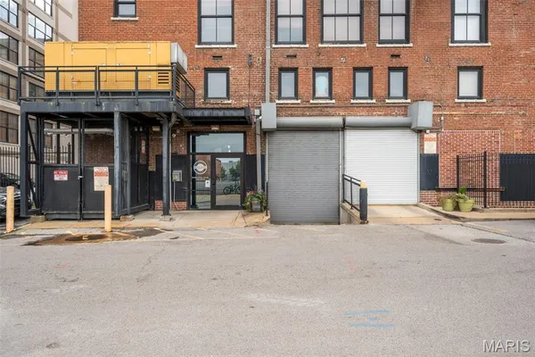 $180,000 | 1619 Washington Avenue, Unit 204, St. Louis, MO 63103