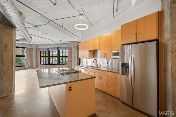 $180,000 | 1619 Washington Avenue, Unit 204, St. Louis, MO 63103