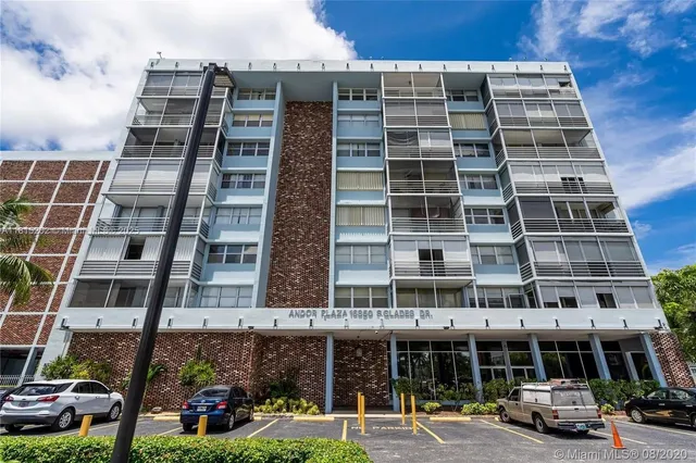 $245,000 | 16850 South Glades Drive, Unit 8G, North Miami Beach, FL 33162