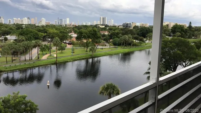 $245,000 | 16850 South Glades Drive, Unit 8G, North Miami Beach, FL 33162